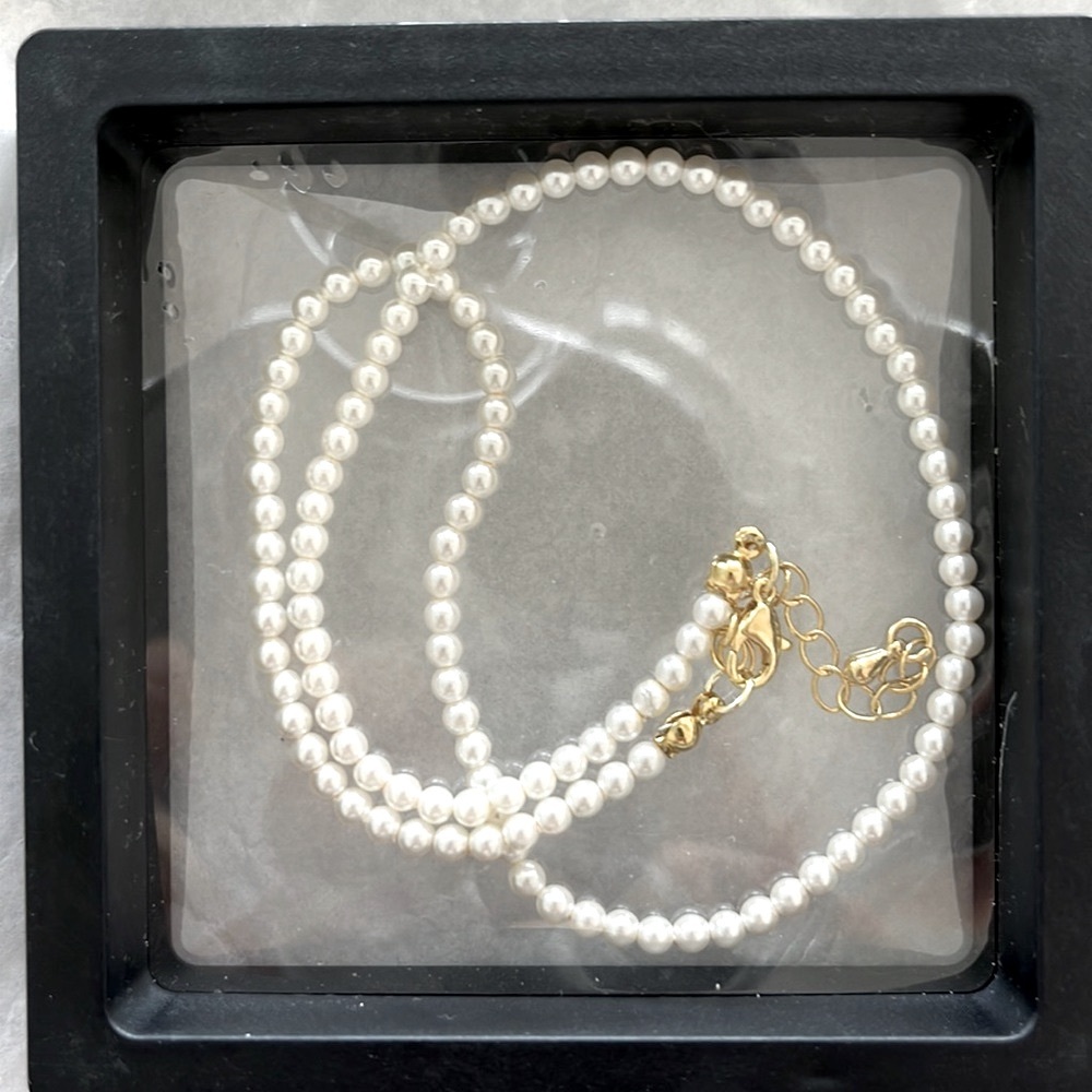 Pearl necklace